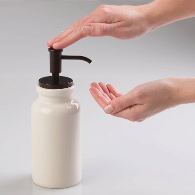 Westport Soap Pump Cream/Bronze - iDESIGN Westport Soap Pump Cream/Bronze - IDESIGN -Bathroom Products Store GUEST 12b544ba bc98 4db6 b223 65e25fdc6a4b