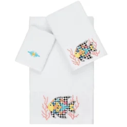 Set Of 3 Feliz Embroidered Towels - Linum Home Textiles -Bathroom Products Store GUEST 64bd28a0 18cb 4aa1 8192 6c74286f6675