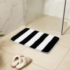 PiccoCasa Microfiber Striped Bathroom Rugs Shaggy Soft Thick Water Absorbent Bath Mat