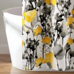 Zuri Flora Shower Curtain - Lush Décor -Bathroom Products Store GUEST 8b40feef 5749 4756 9be5 ccb23eacc851